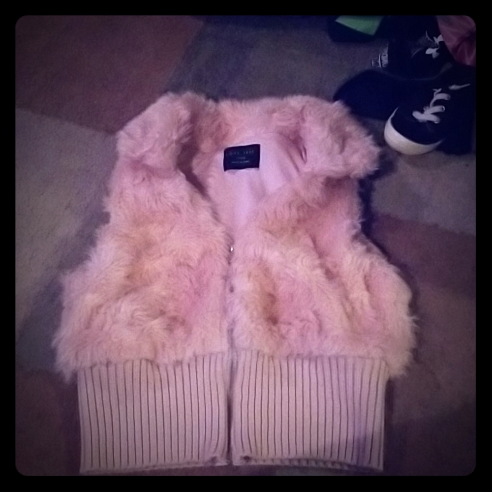 Fury pink vest